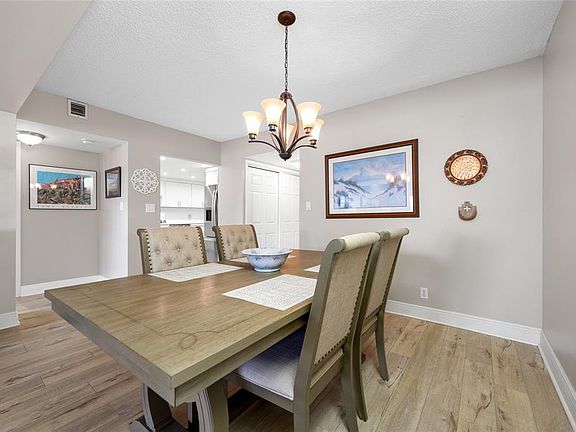 5th image of 1621 Gulf Blvd APT 706