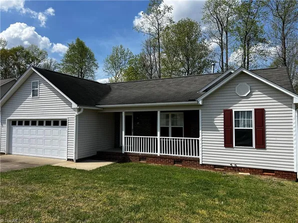 627 Fernway Dr, Burlington, NC 27217