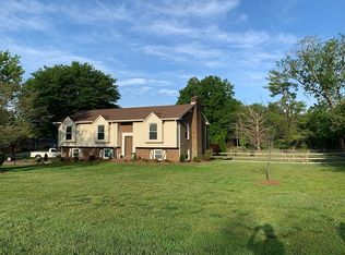 2041 Elizabeth Ave, Hickory, NC 28602