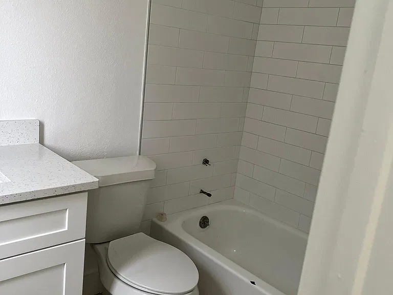 4684 Neptune Dr SE — Photo 12