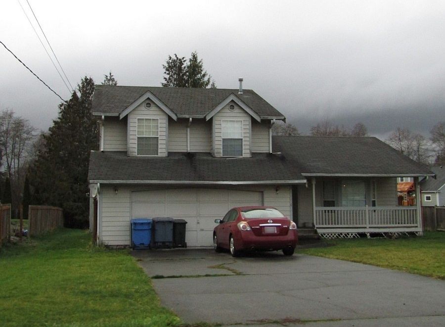 1st image of 9916 14th Ave E
