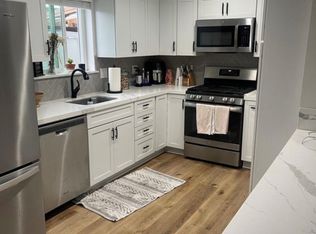 10123 Holburn Dr, Huntington Beach, CA 92646