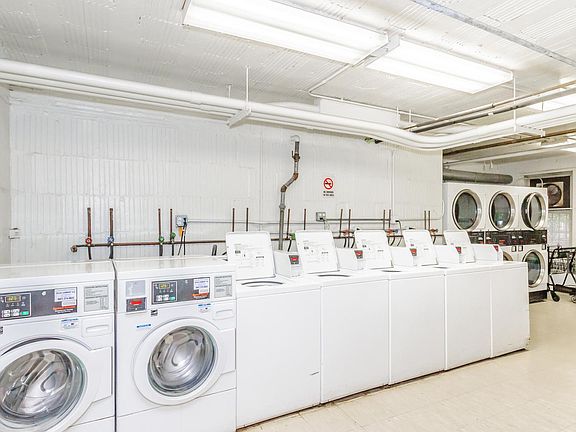 3rd image of 4900 N Marine Dr APT 309