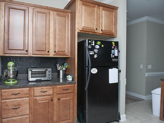 5th image of 1947 Cambria Drive #B