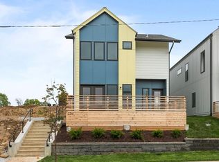 2241 Tracy Ave, Kansas City, MO 64108
