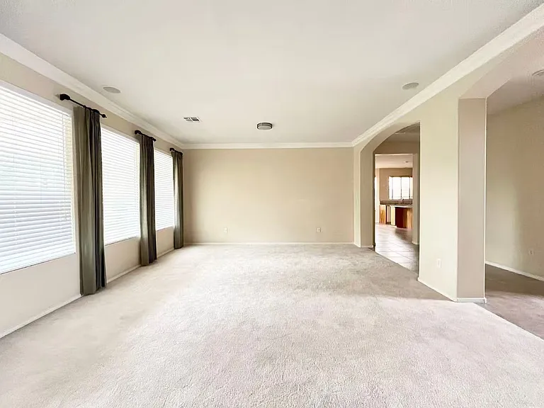 240 Whitly Bay Ave — Photo 6