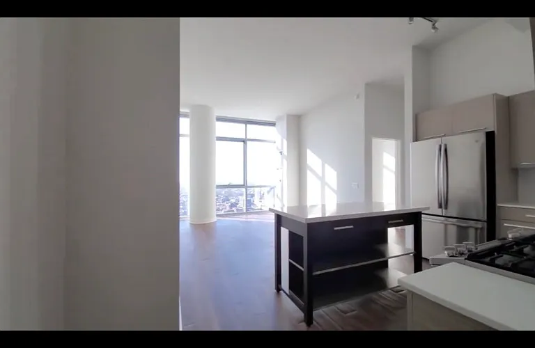 1 N Halsted St — Photo 3