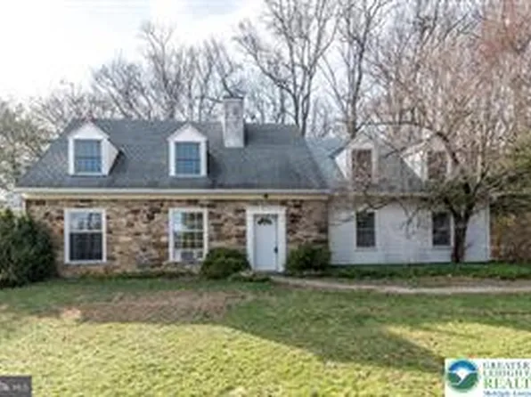 2672 Banko Ln, Hellertown, PA 18055