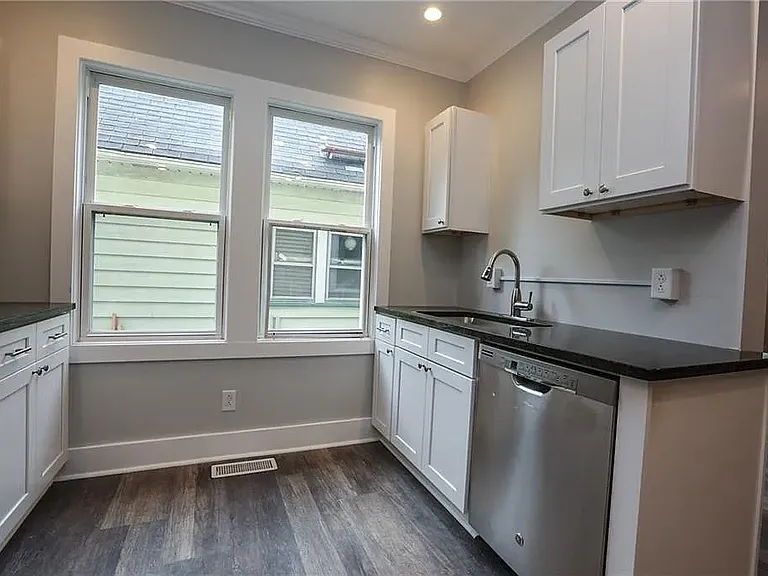 425 Gregory St #1 — Photo 5