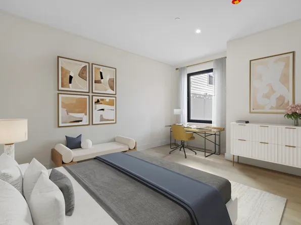 4525 Bergenwood Avenue image 7 of 12