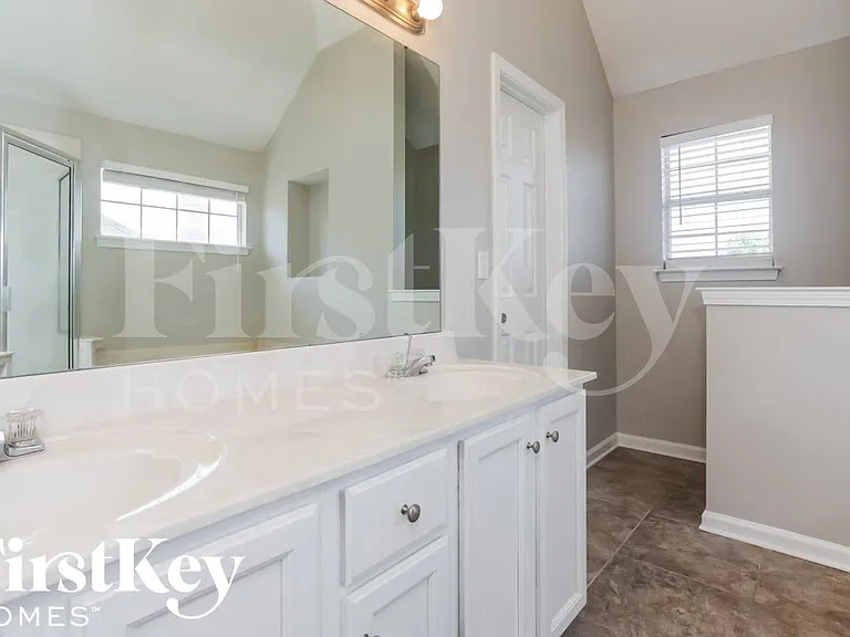 4922 Noel Mission Dr — Photo 8