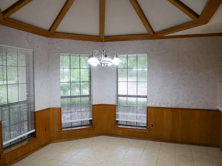 999 W Forest Grove Rd — Photo 13