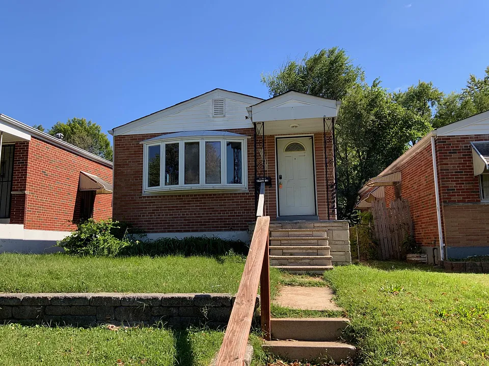 3820 Illinois Ave