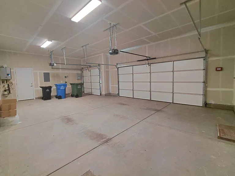 7487 Fortaleza Ave — Photo 21