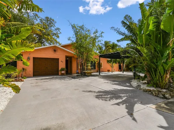 611 Casabella Dr, Bradenton, FL 34209