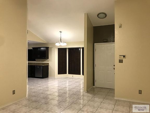 3rd image of 675 Fresnillo Dr