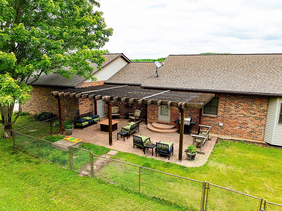 1st image of 61419 Crooked Creek Pl