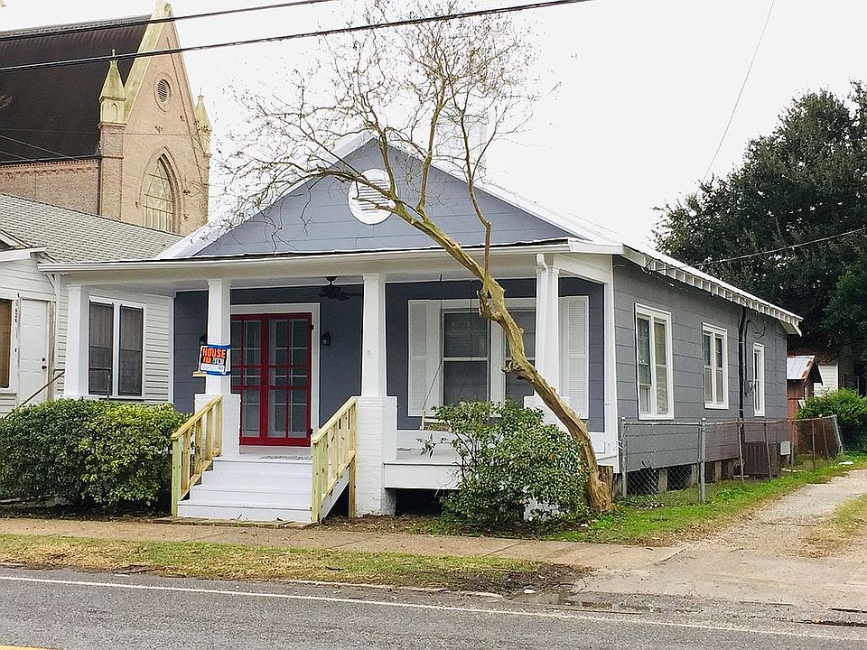 1st image of 624 Mississippi St