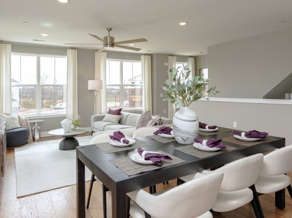 121 Stoutsburg Blvd #1