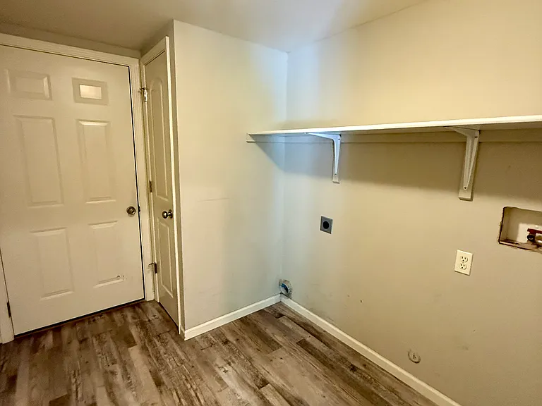 3601 Chapel Hill Rd — Photo 11
