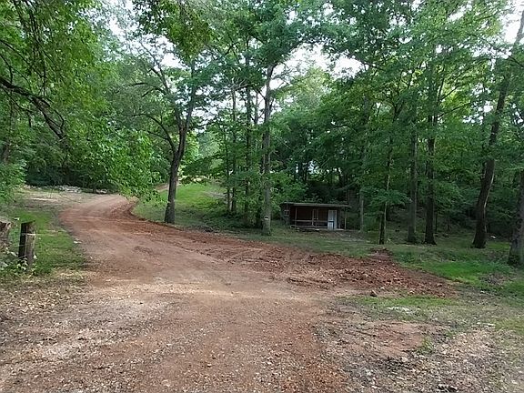 3rd image of 22709 Whippoorwill Ln