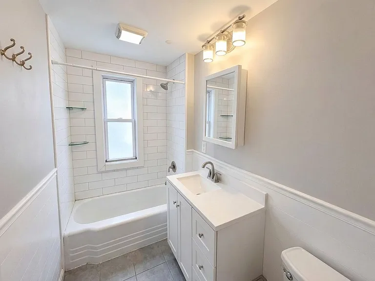 114 Gershom Ave — Photo 7