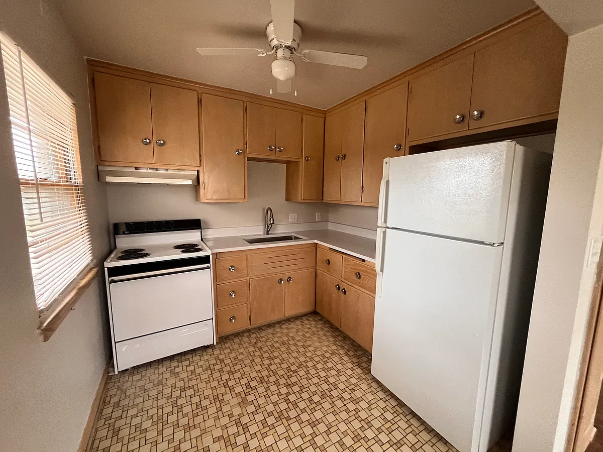 Building Photo - 5500 S Trinthammer Ave #3
