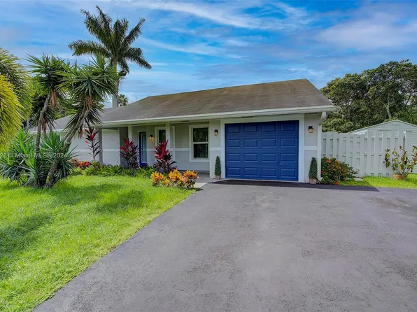 11640 SW 3rd St, Plantation, FL 33325