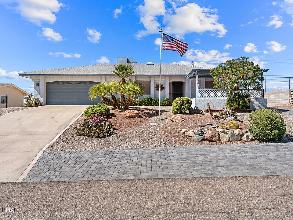 1st image of 3773 Comet Dr