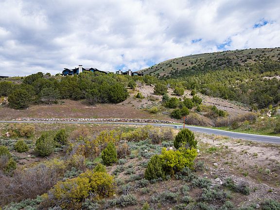 4th image of 2646 E Boulder Top Way