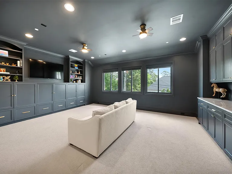 1110 Lone Star Dr — Photo 24
