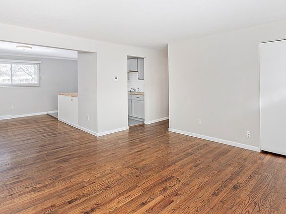 4th image of 550 Augdon Dr