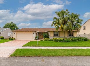 14621 Kirsten Ct, Davie, FL 33325