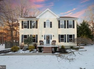 2 Jeans Ct, Hammonton, NJ 08037
