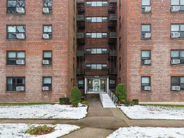75-50 Bell Boulevard #6F, Oakland Gardens, NY 11364