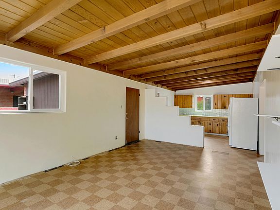 5th image of 5141 E Peach St