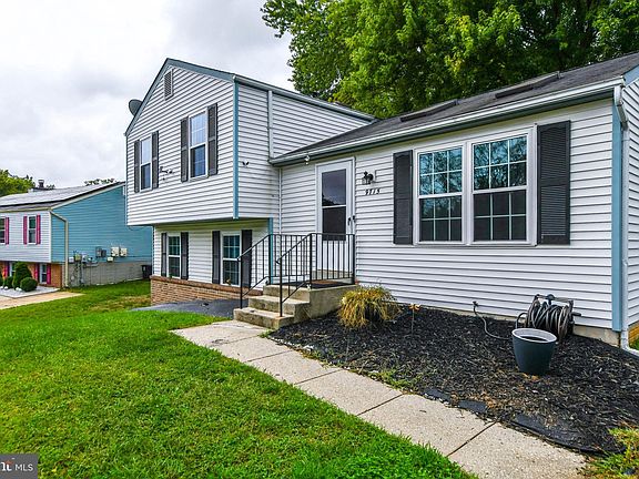 3rd image of 9715 Teakwood Dr