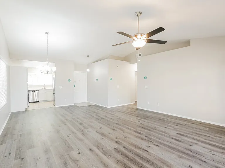 16183 W Buchanan St — Photo 3