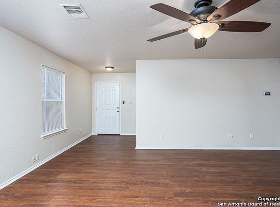 4th image of 4719 Brook North Dr