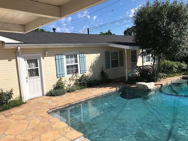 1st image of 12610 Homepark Dr