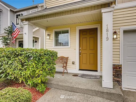 5th image of 1819 190th Street Ct E