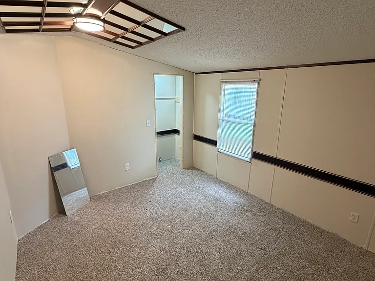 9500 S Heights Rd #109 — Photo 1