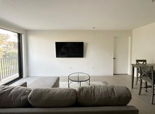 4506 Dockweiler St #304, Los Angeles, CA 90019