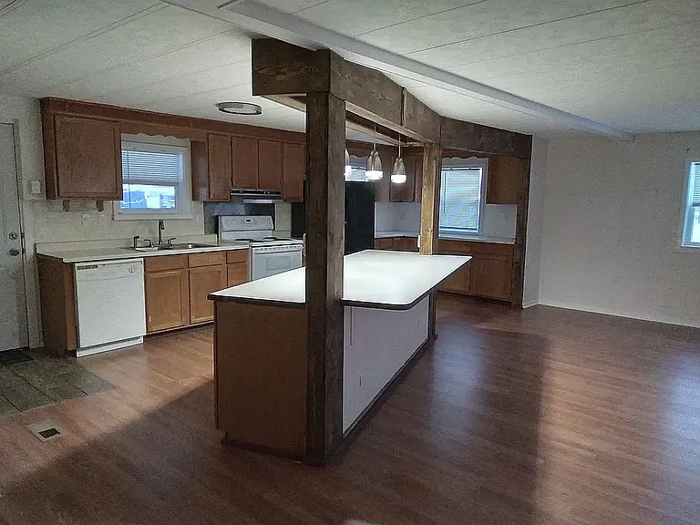 2959 Blue Spruce Dr — Photo 15