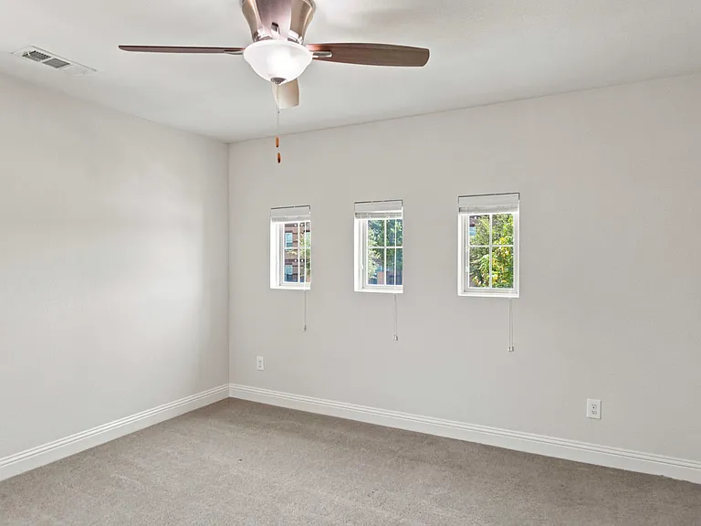 4524 Del Rey Ave — Photo 28