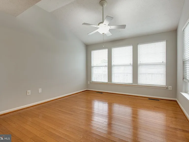 2542 Piney Pass Way — Photo 13