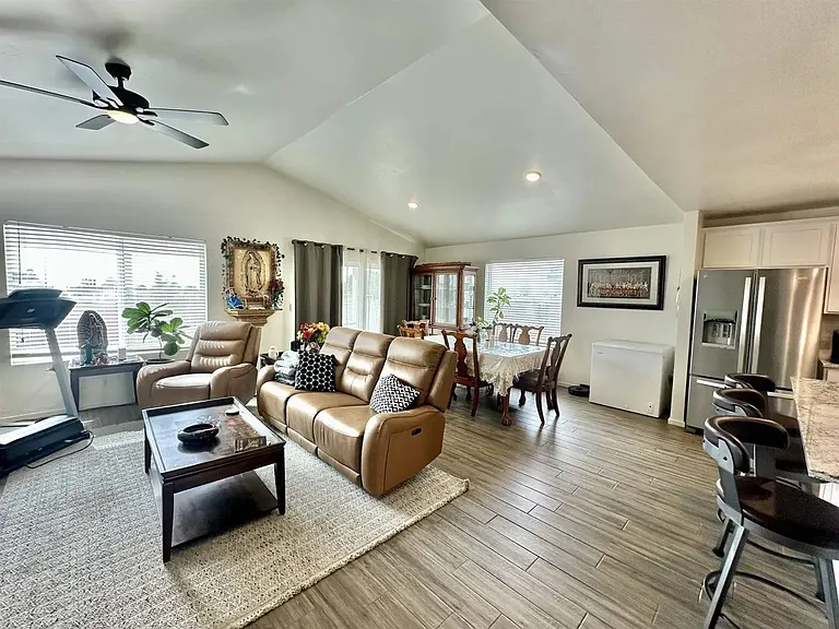 1210 San Carlos St — Photo 14