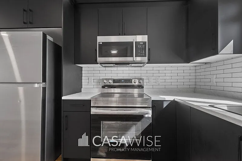 1 bed, 1.0 bath, 600 sqft, $1,400 — Photo 2