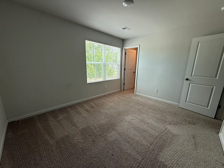 5251 Canberra Dr — Photo 29