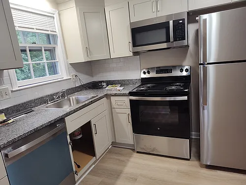 155 Barham Ave #1C Photo 1